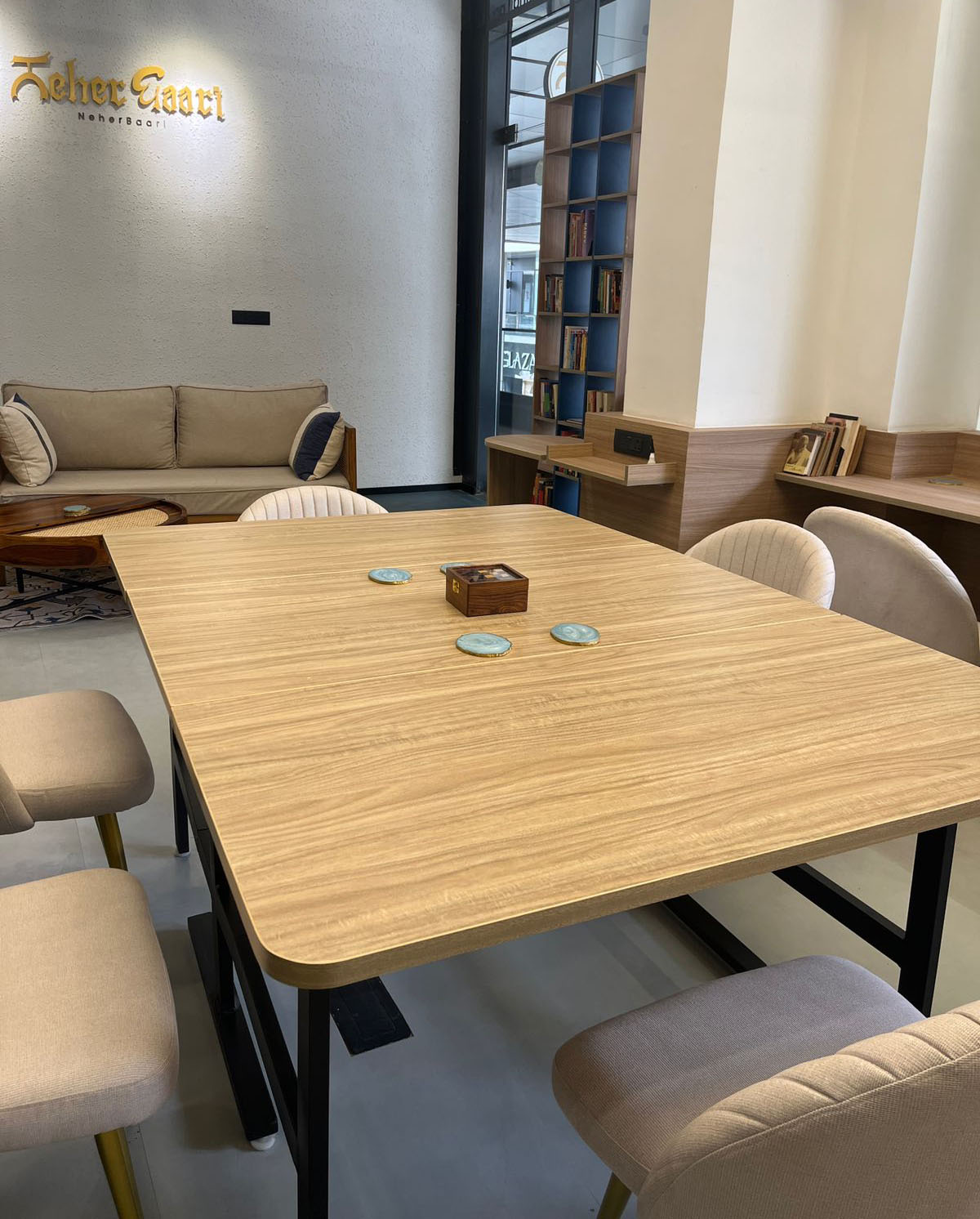 NeherBaari interior
